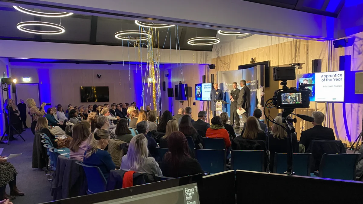 Streamers fired as the Apprentice of the Year award is announced